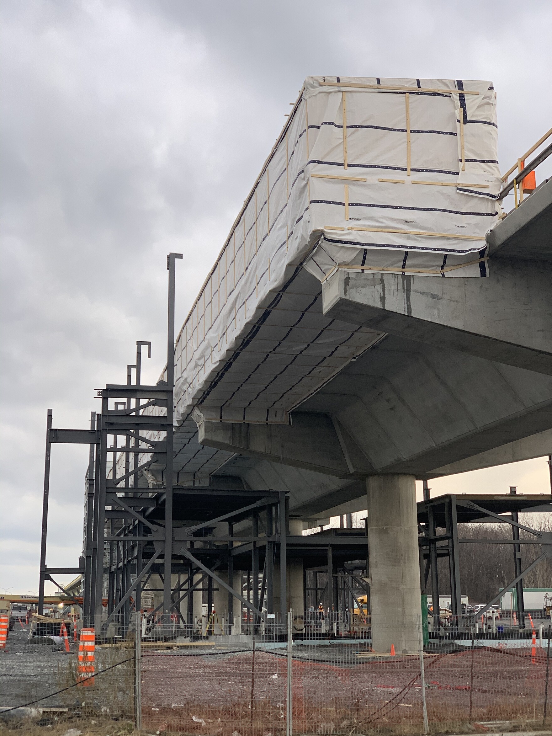 Station FairviewPointeClaire Réseau express métropolitain Agora