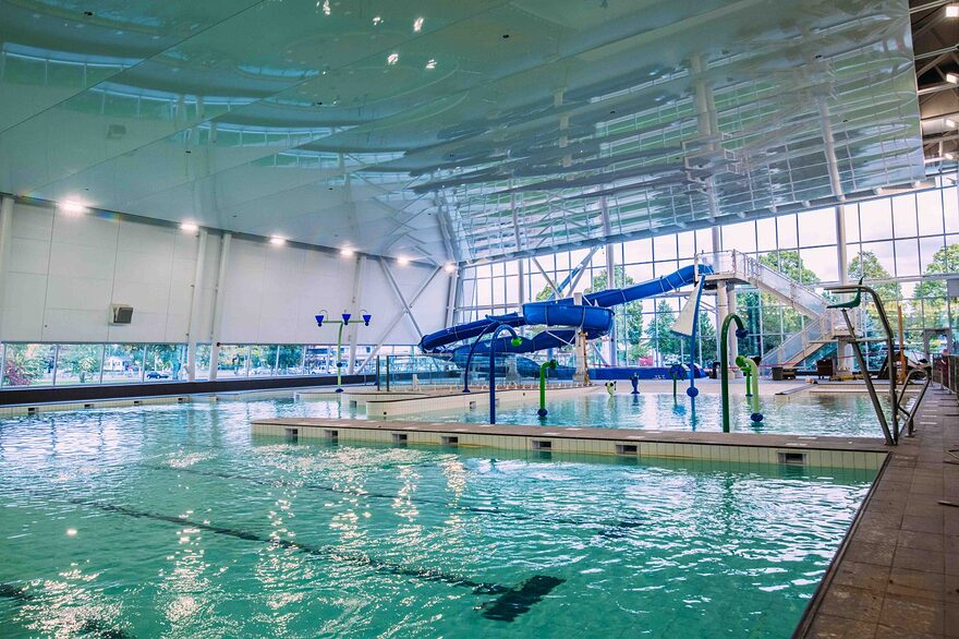 VIDÉO – Les Brossardois pourront découvrir le nouveau complexe aquatique dès lundi
