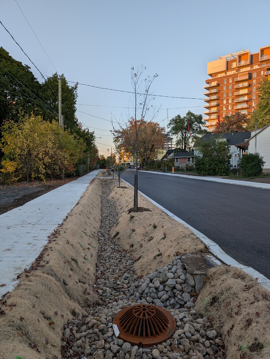 PXL_20251009_220852587.MP