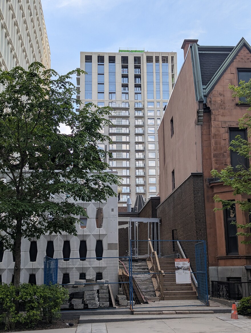 PXL_20250528_225535843