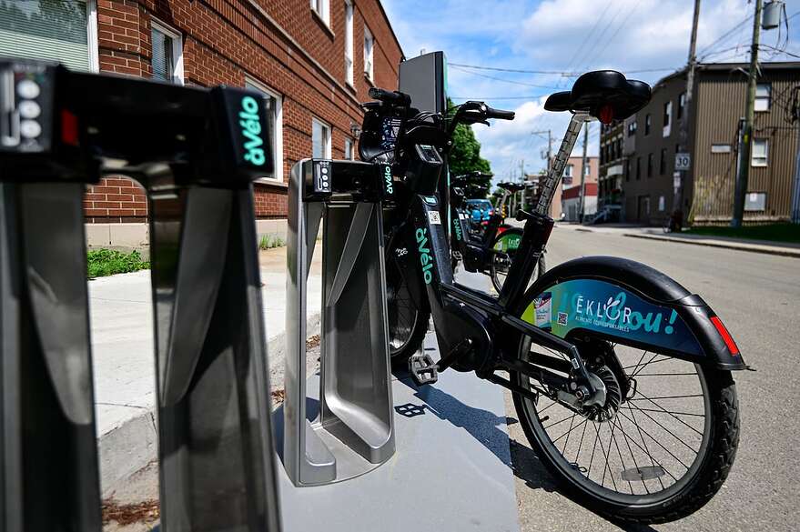 Les vélos à assistance électrique ne peuvent pas sillonner les rues pendant la saison froide.