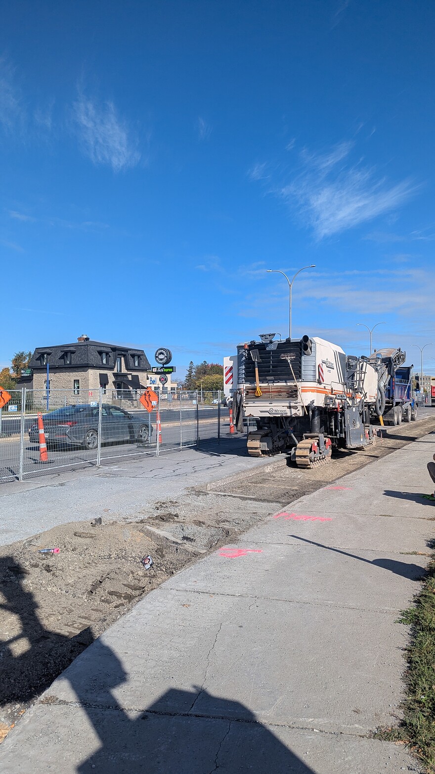 PXL_20251014_163045150