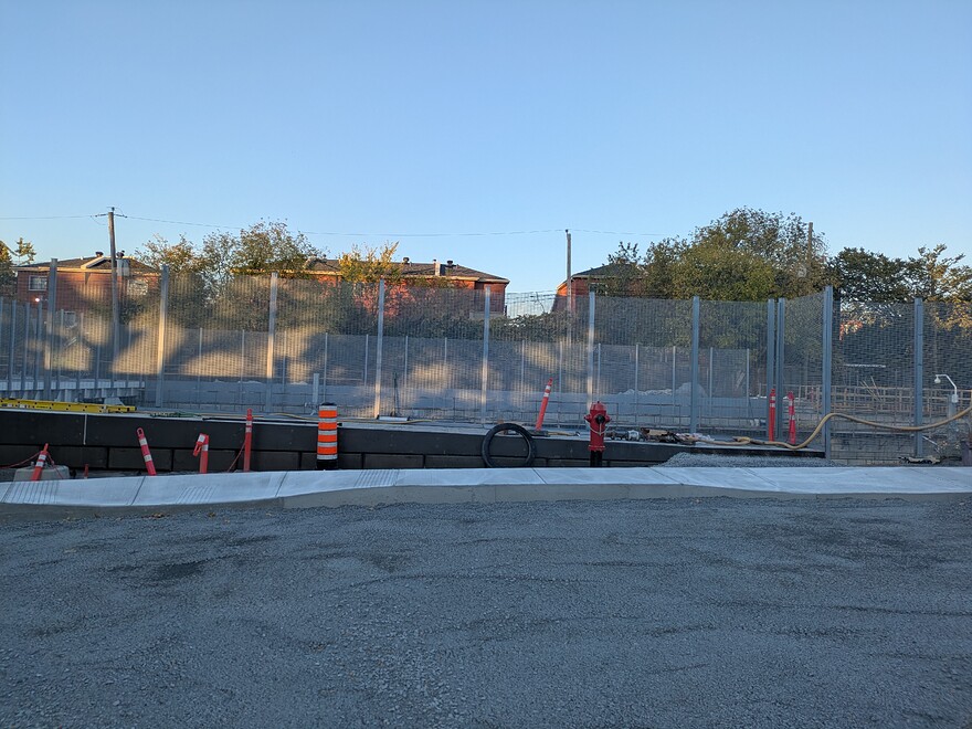 PXL_20251003_214939911