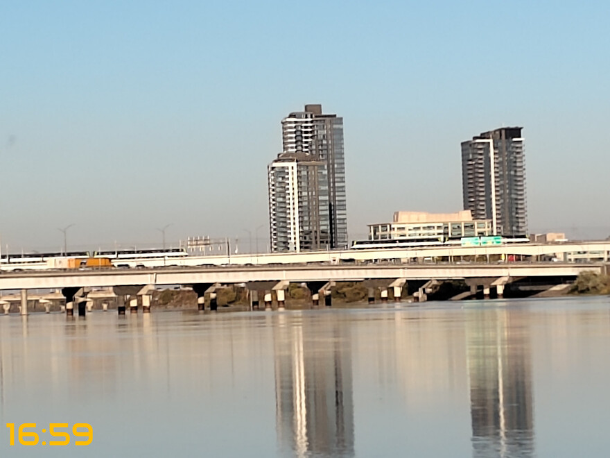 sketch-1760658072279