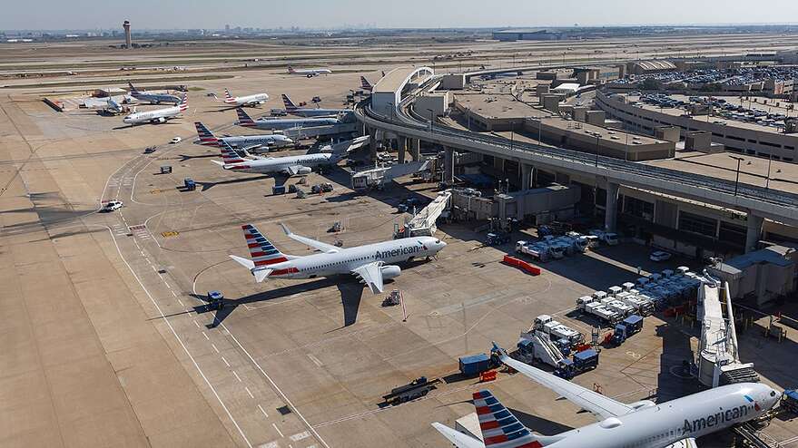 L’aéroport Dallas-Fort Worth (DFW) est l’une des principales plaques tournantes d’American Airlines.