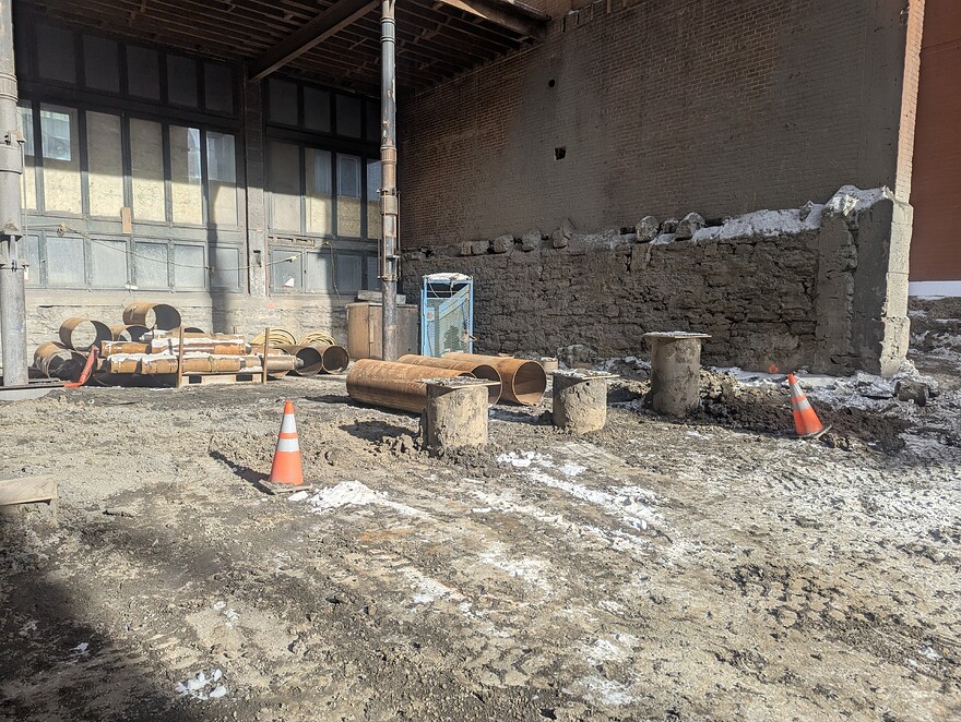 PXL_20250208_183925913