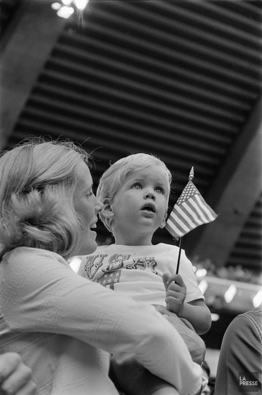 06M_P833S5D1976-0293_003