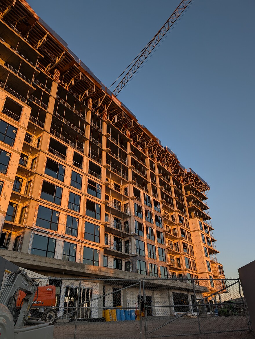 PXL_20250920_224102300