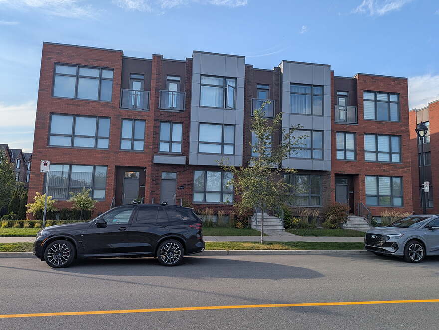 PXL_20250910_210427131.MP