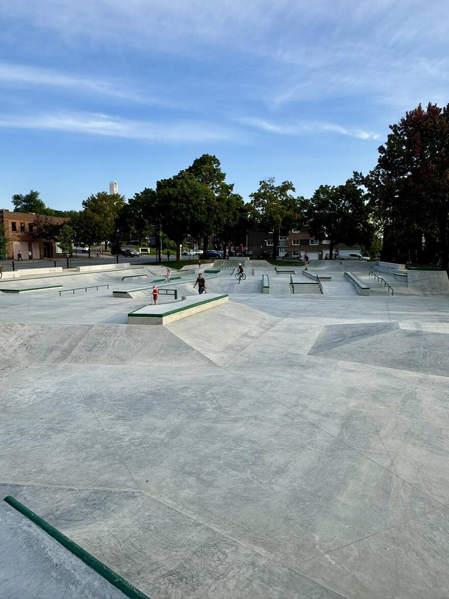 Skatepark - Parc Raymond-Préfontaine ©Pierre Lessard-Blais