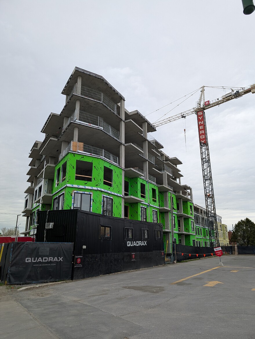 PXL_20250505_213147054