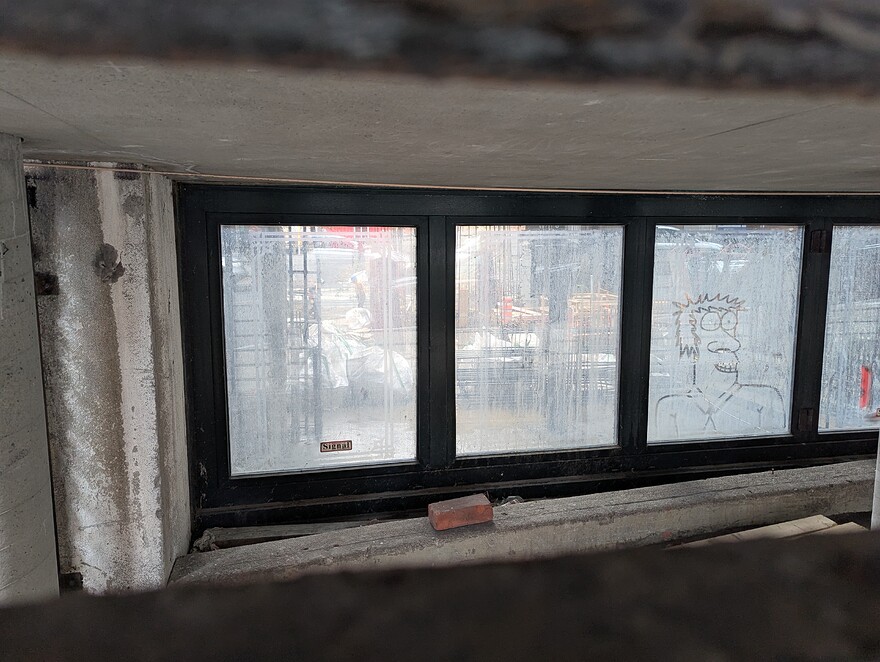 PXL_20251022_183118763