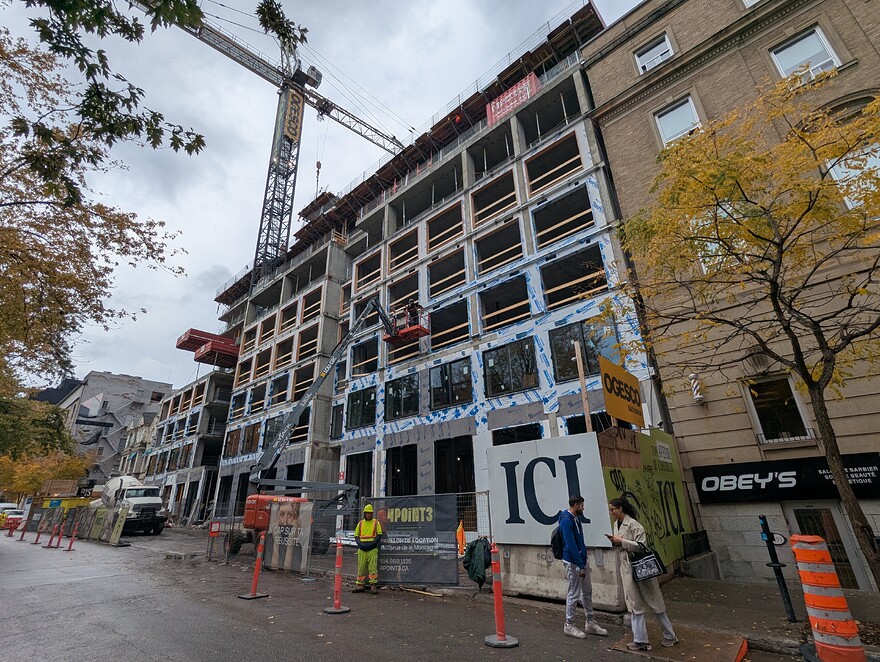 PXL_20251022_183551873