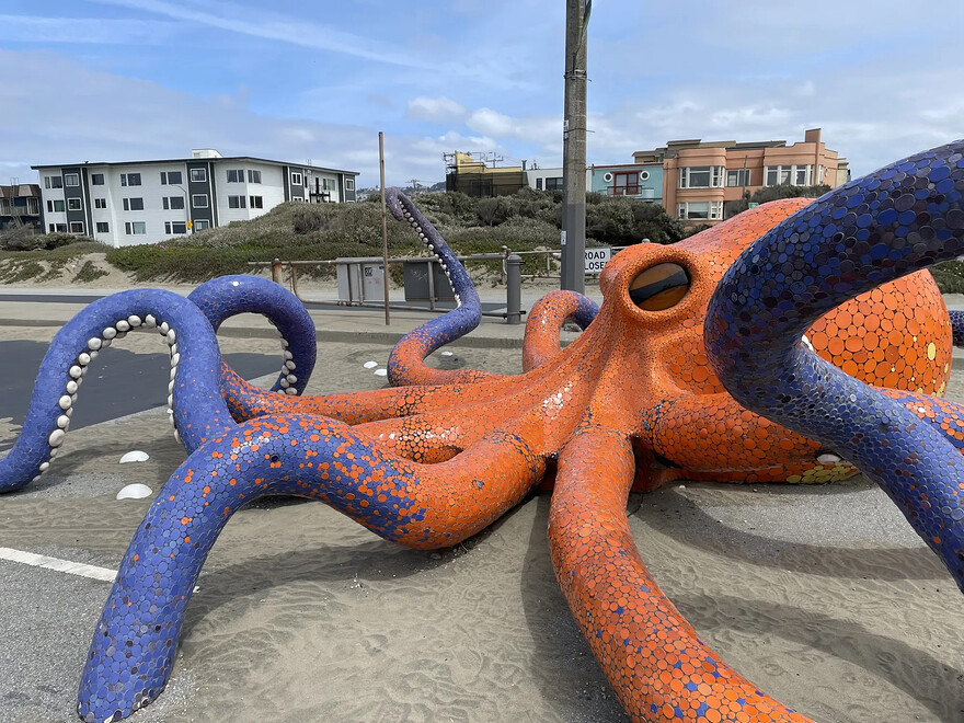 Climbable sculptures like this giant octopus have claimed parts of the former Great Highway’s roadway.Photo: Benjamin Schneider/Bloomberg CityLab