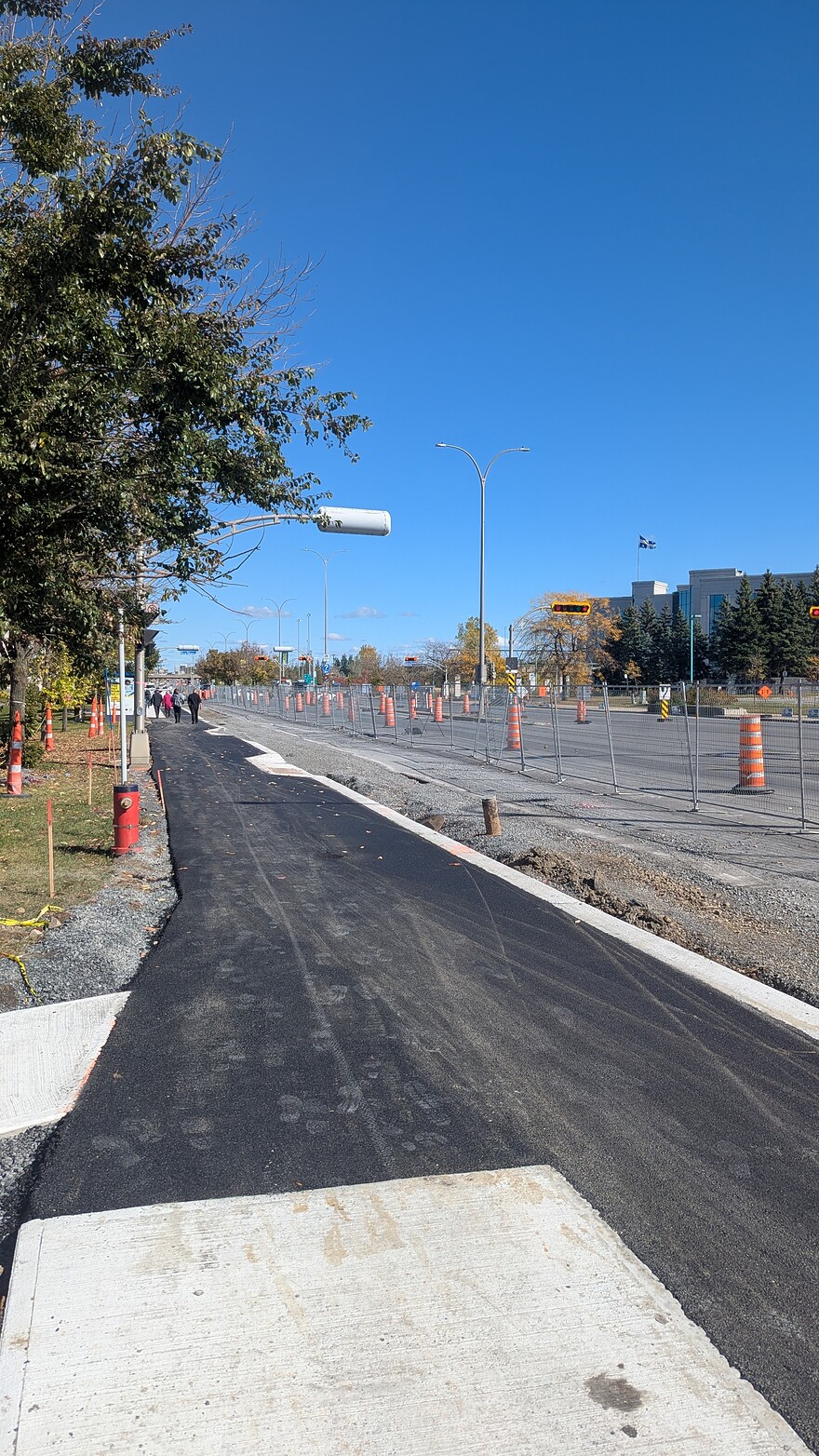 PXL_20251009_165549835