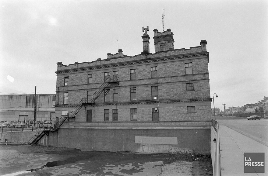 06M_P833S5D1987-0457_003