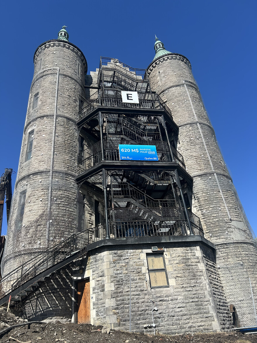 RNouveau Vic de l’Université McGillV3.HEIC