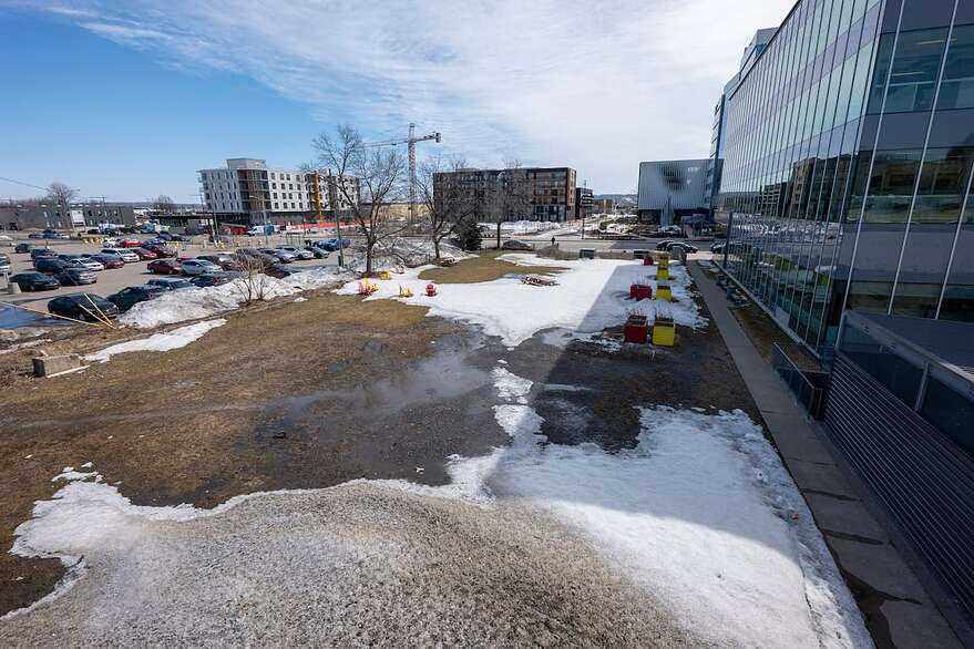 Le terrain ciblé pour accueillir des minimaisons pour itinérants est voisin du Parc-O-Bus D'Estimauville.