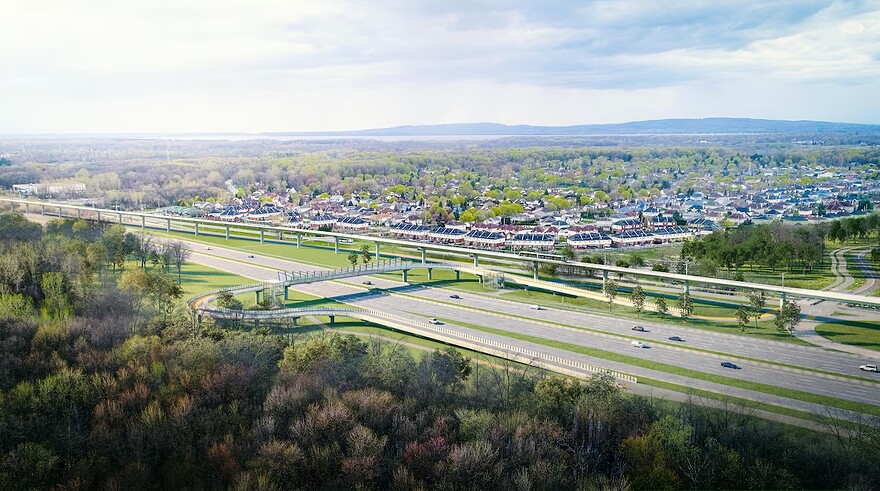 Vue de la passerelle et l'intersection avec le ch. Ste-Marie (Photo: Ville de Montréal/Atelier Robitaille-Thiffault)