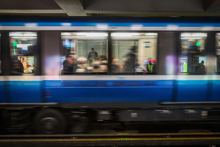 En période hivernale, plusieurs personnes vont se réfugier dans le métro pour se réchauffer, lorsque les refuges pour sans-abri débordent. Marie-France Coallier Le Devoir