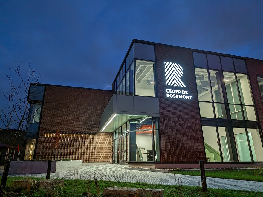 AGC_20251101_221056753