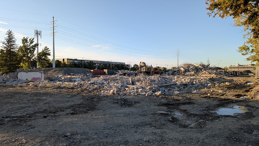 PXL_20250827_224528355