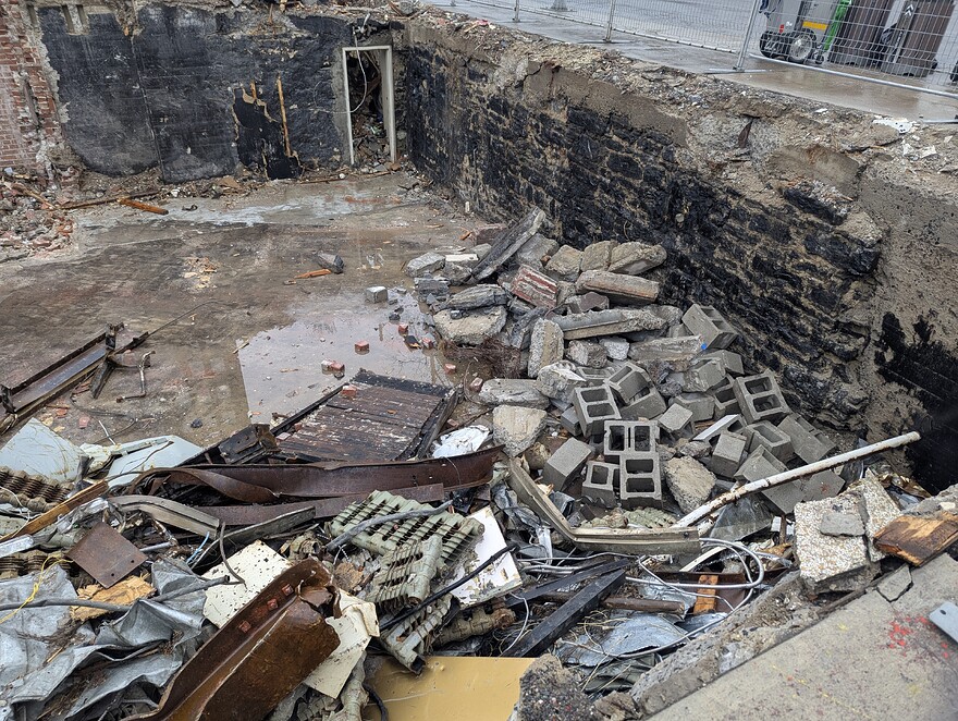 PXL_20250426_194719927