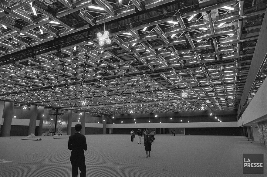 06M_P833S5D1983-0176_002