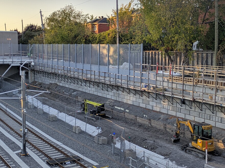 PXL_20251003_214704442