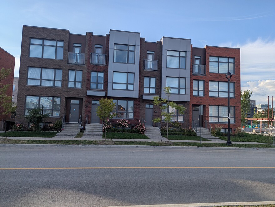 PXL_20250910_210912216.MP