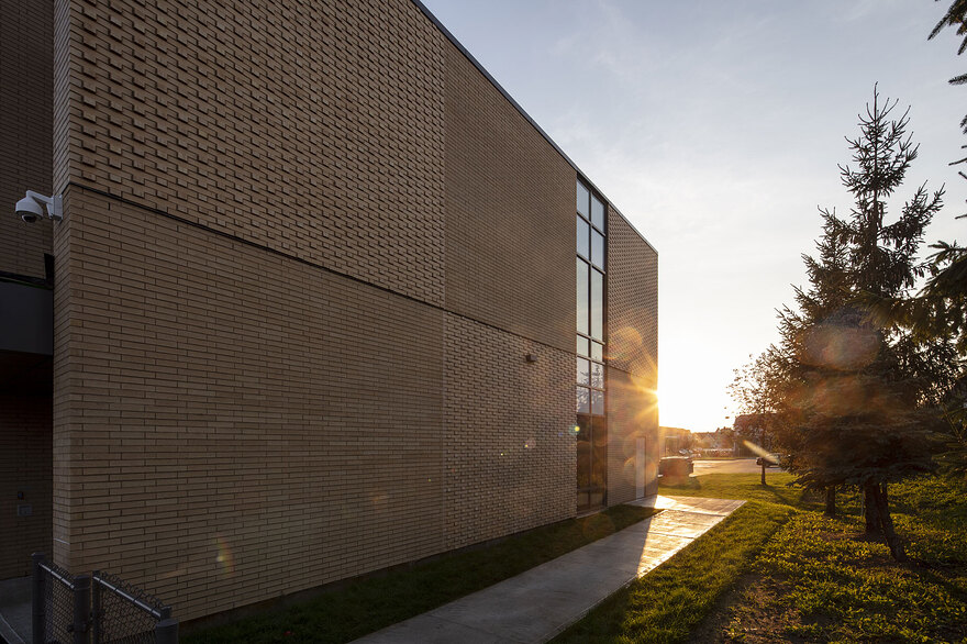 bergeron-thouin-associes-realisation-education-ecole-primaire-louis-laberge-08