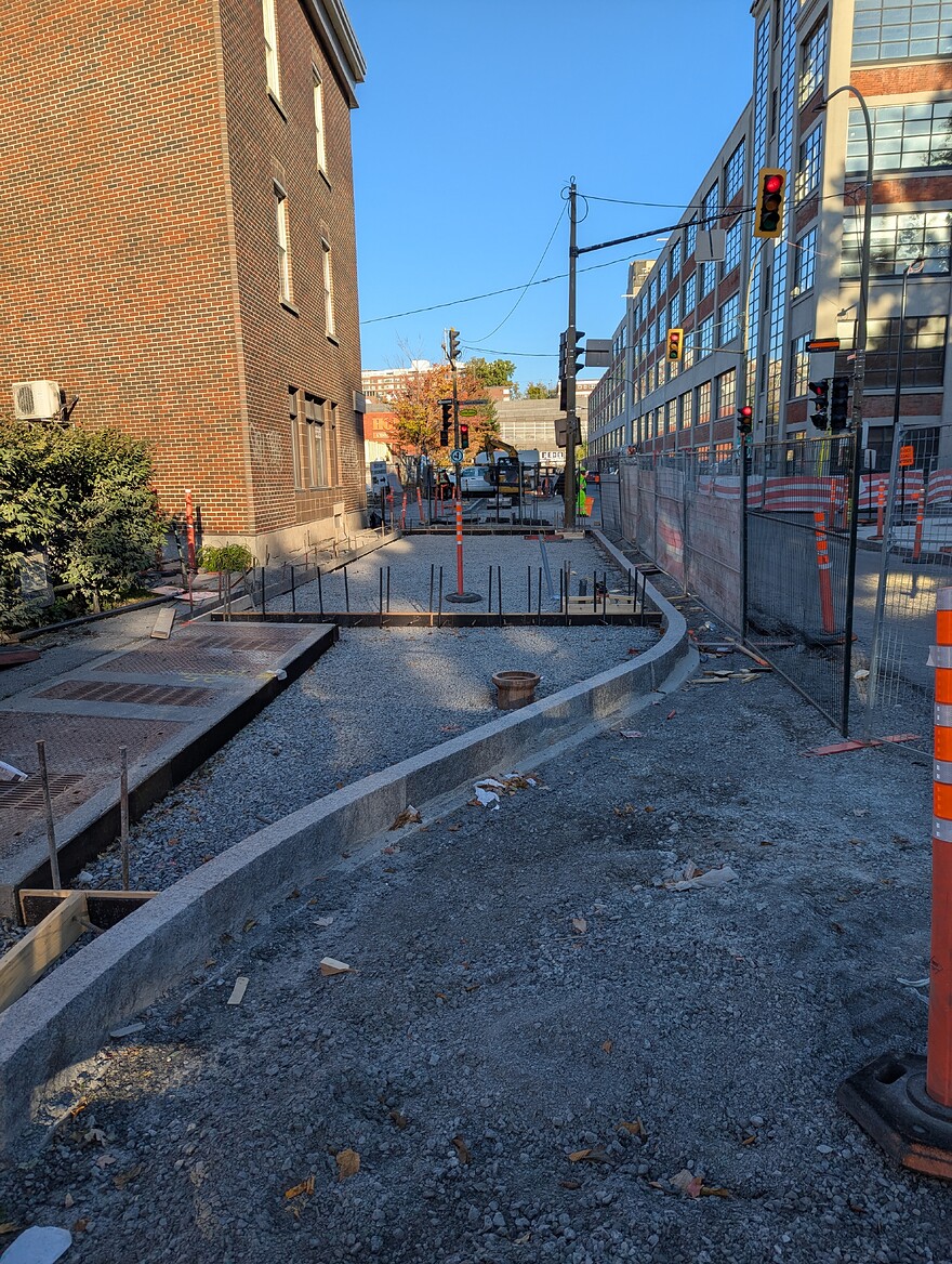 PXL_20251003_121805142