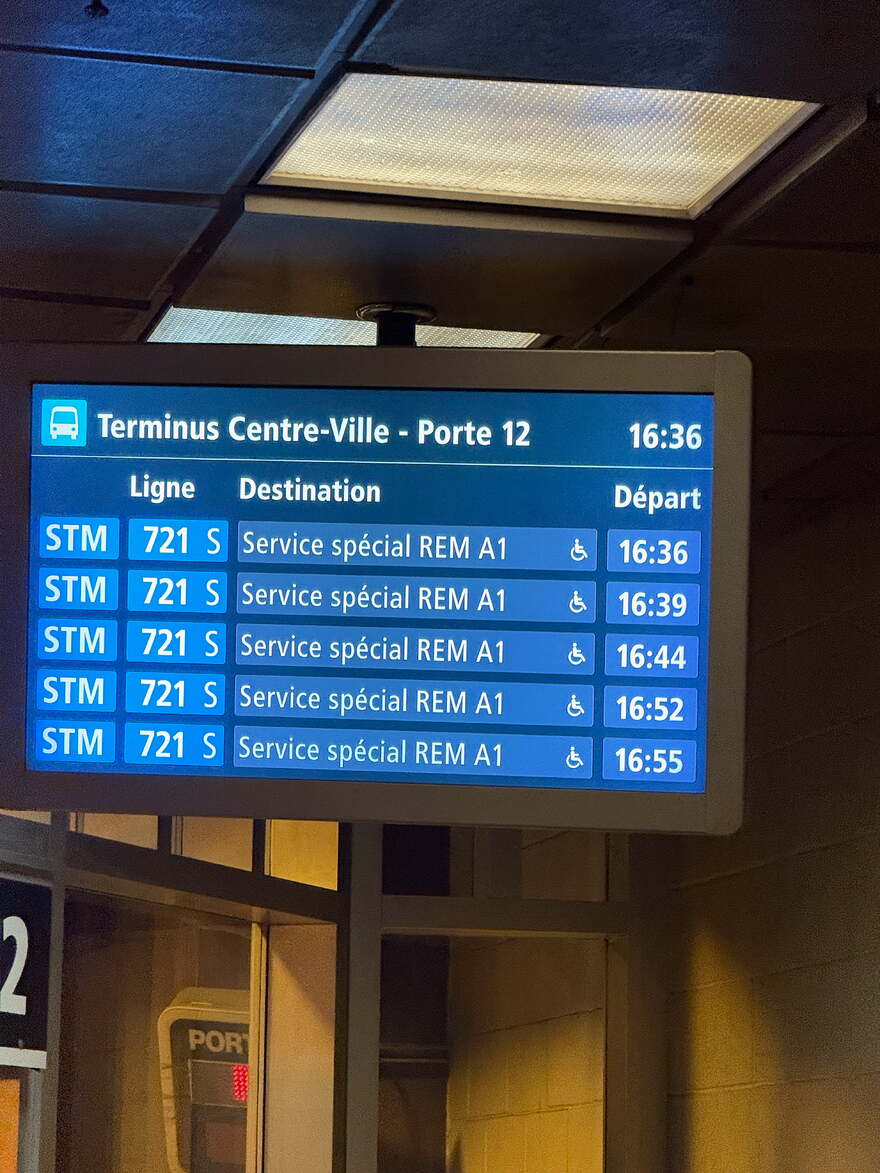 Tableau à la porte 12, quai nord, TCV