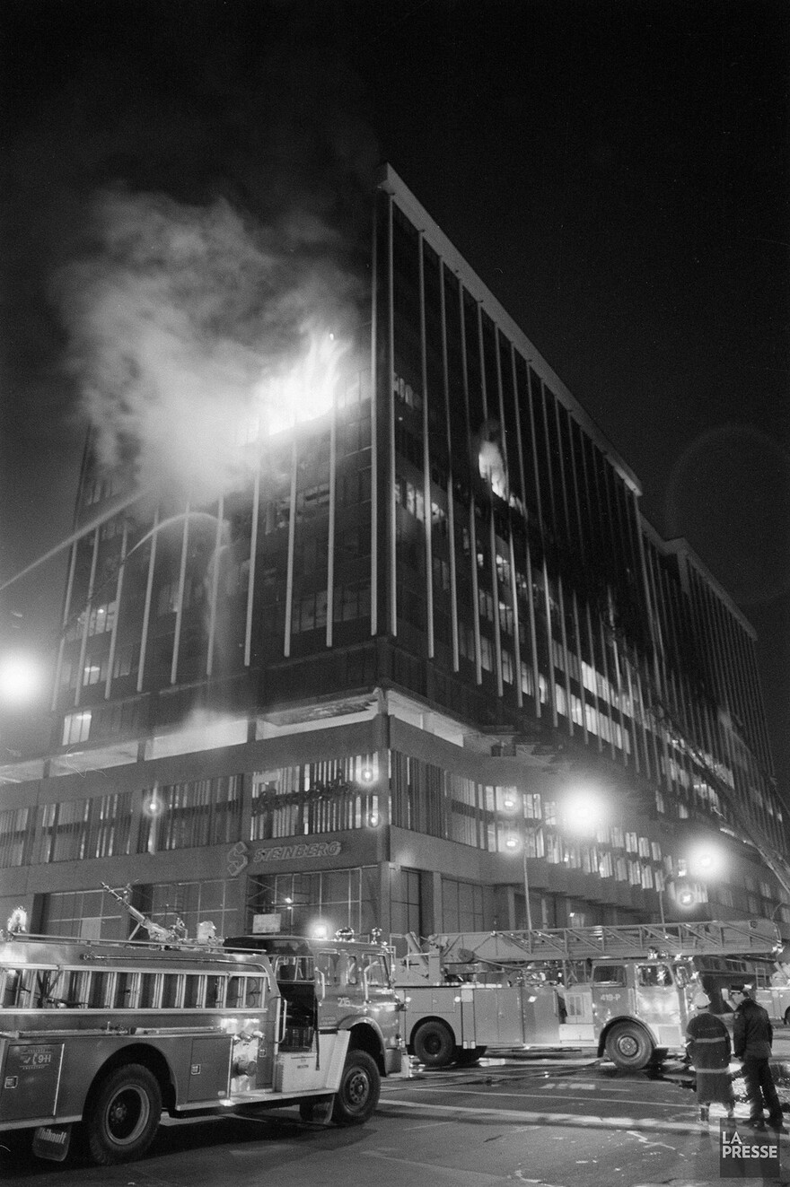 06M_P833S5D1986-0484_005