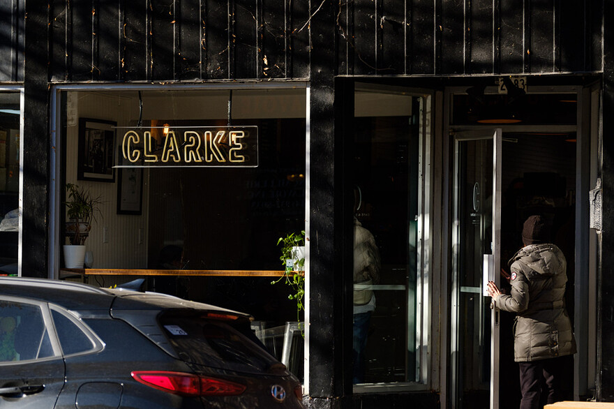 Le Clarke Café