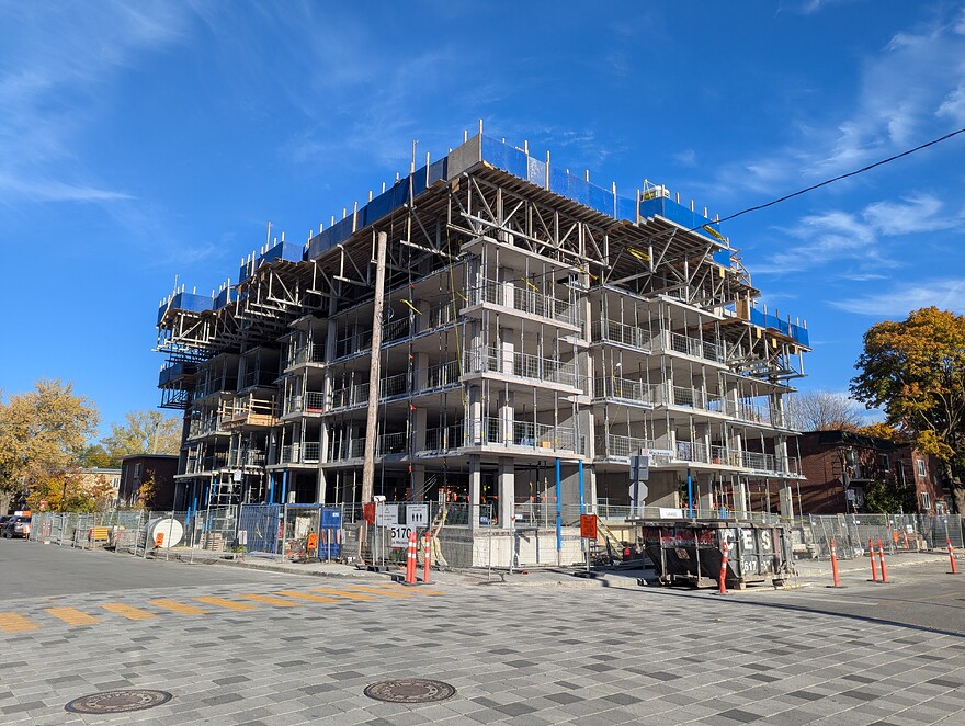 PXL_20251029_191358760