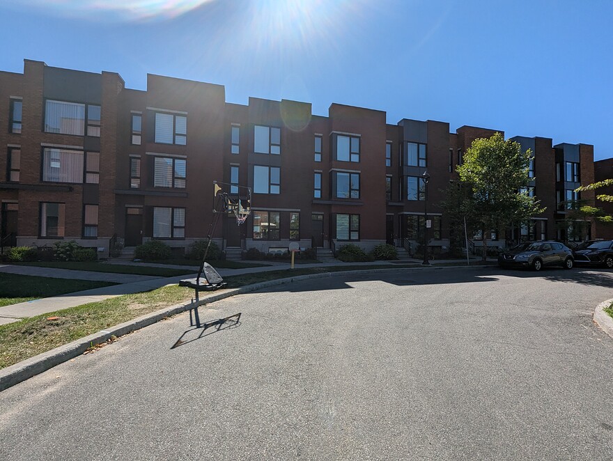 PXL_20250815_185915246