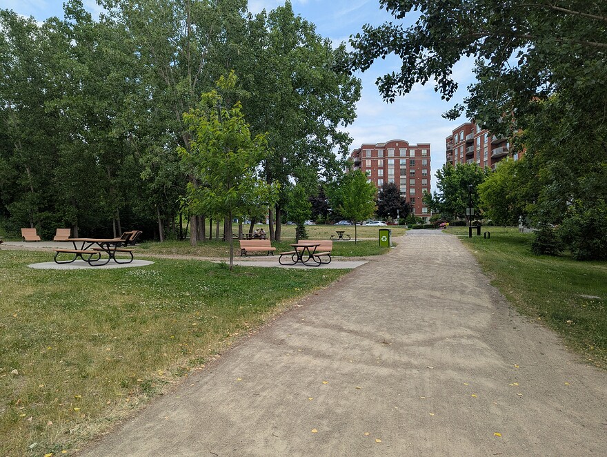 PXL_20250617_194017816
