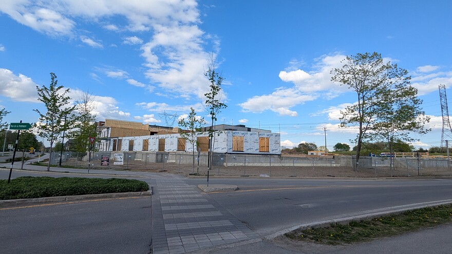 PXL_20250515_213906056