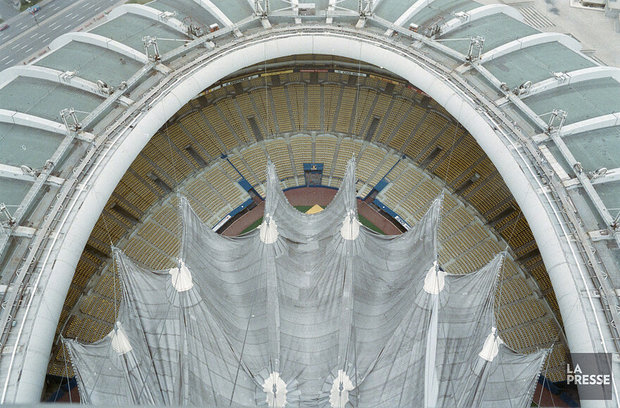 06M_P833S5D1989-0250_004