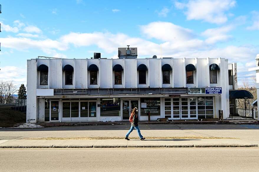 Les anciens espaces commerciaux feront place à des logements.
