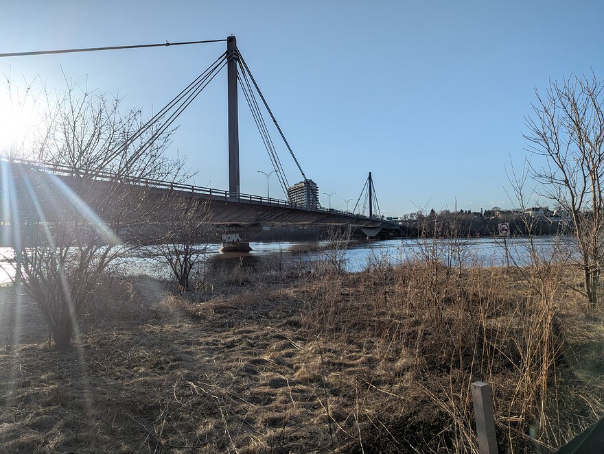 PXL_20250413_222041501