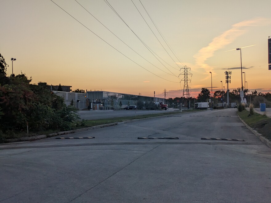 PXL_20251003_223638489