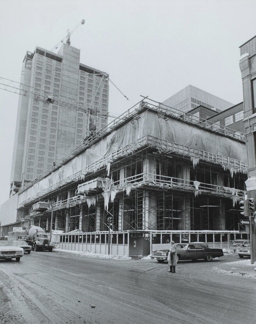 06M_P833S4D1562_0004_1