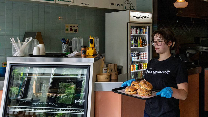 “When it warms up, the glaze from the doughnut becomes ewey and gooey, just a bit, so it goes well together.” Dave Sidaway Montreal Gazette