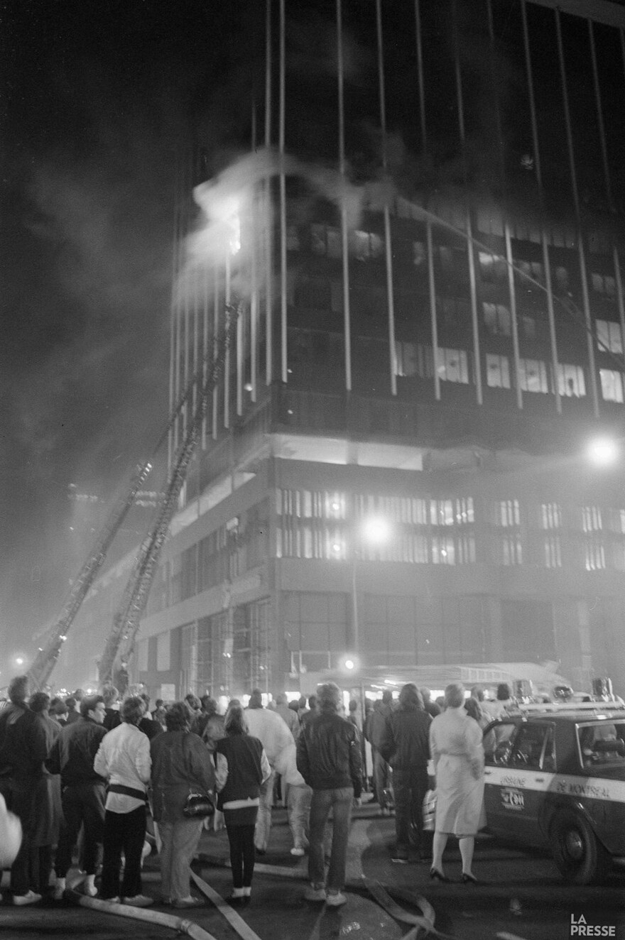 06M_P833S5D1986-0484_006