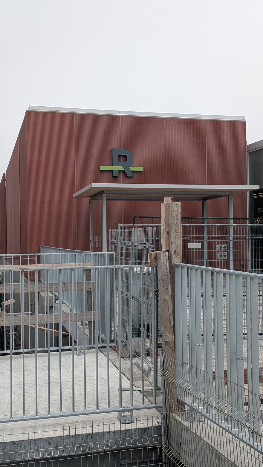 PXL_20250405_160835088.MP