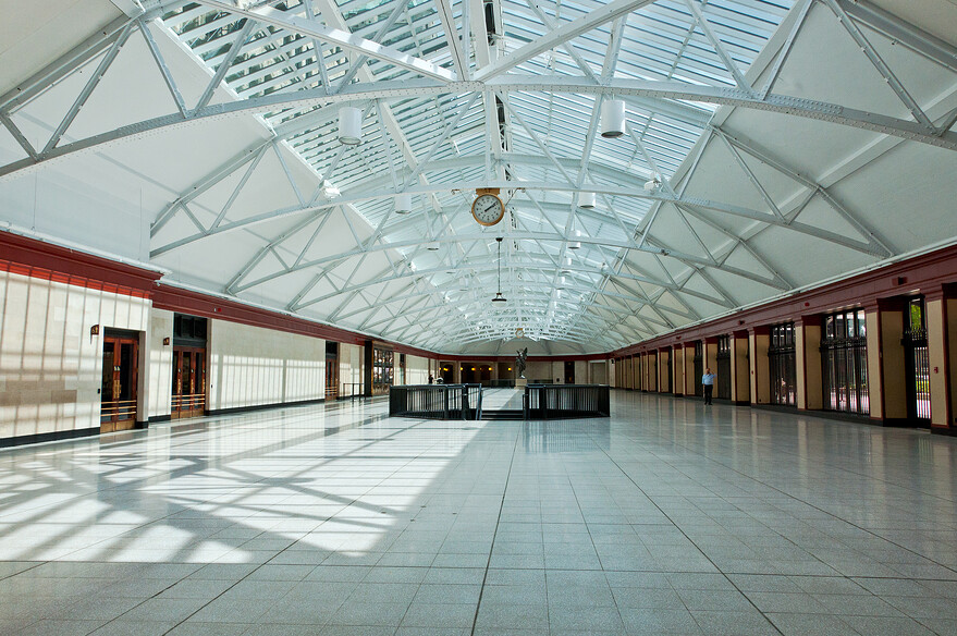 Gare_Windsor,_Sallle_des_pas_perdus