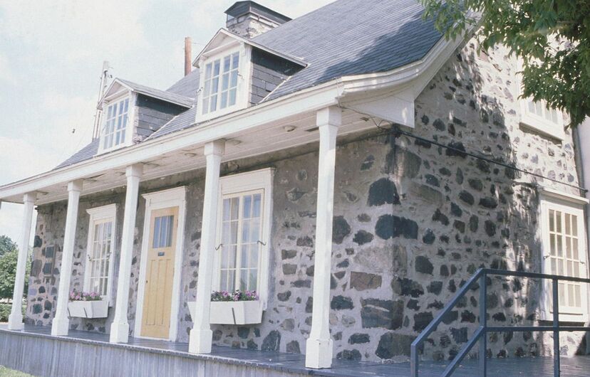 Le conseil municipal de Saint-Lambert a approuvé lundi soir la mise en vente de la maison Marsil, située au 349, rue Riverside et classée en vertu de la Loi sur le patrimoine culturel.