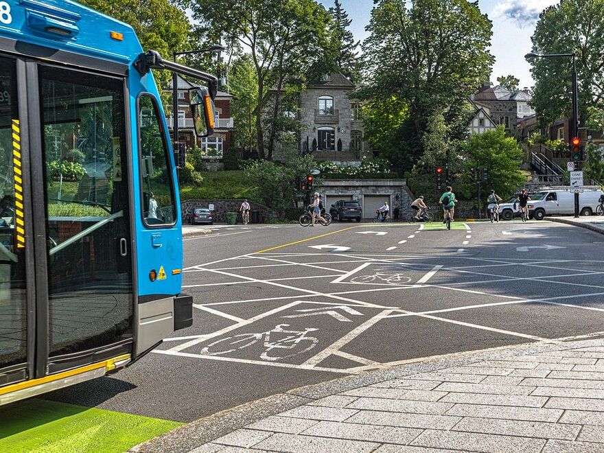 Road quiz on pavement markings